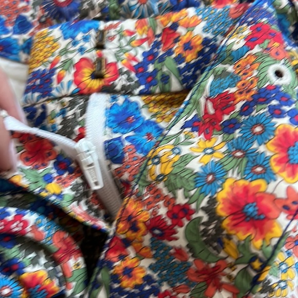 J Crew pleated belted shorts in Liberty Margaret Annie print size 0 100%… - Picture 6 of 14
